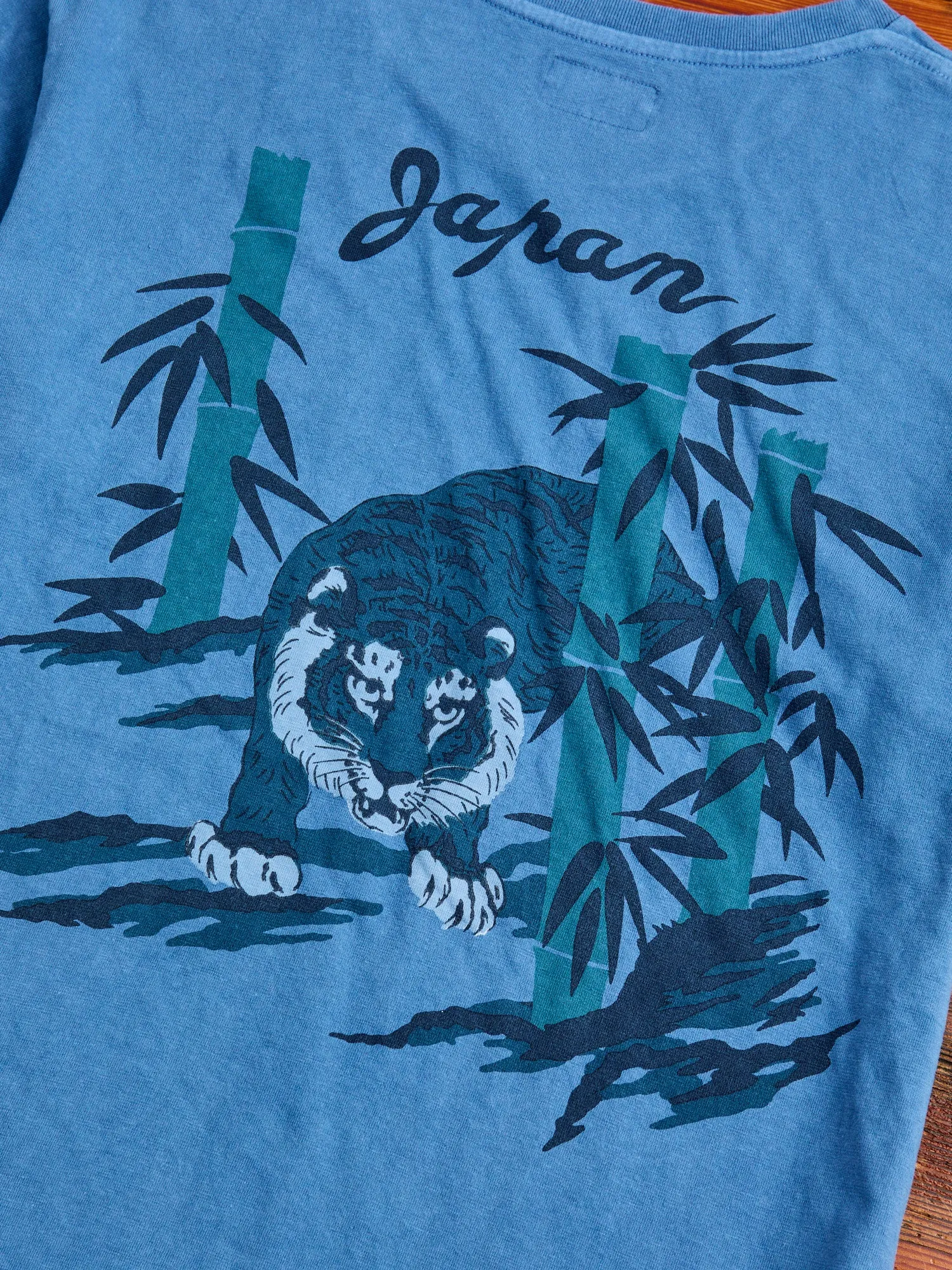 "Bamboo and Tiger" Bassen Pocket T-Shirt in Indigo